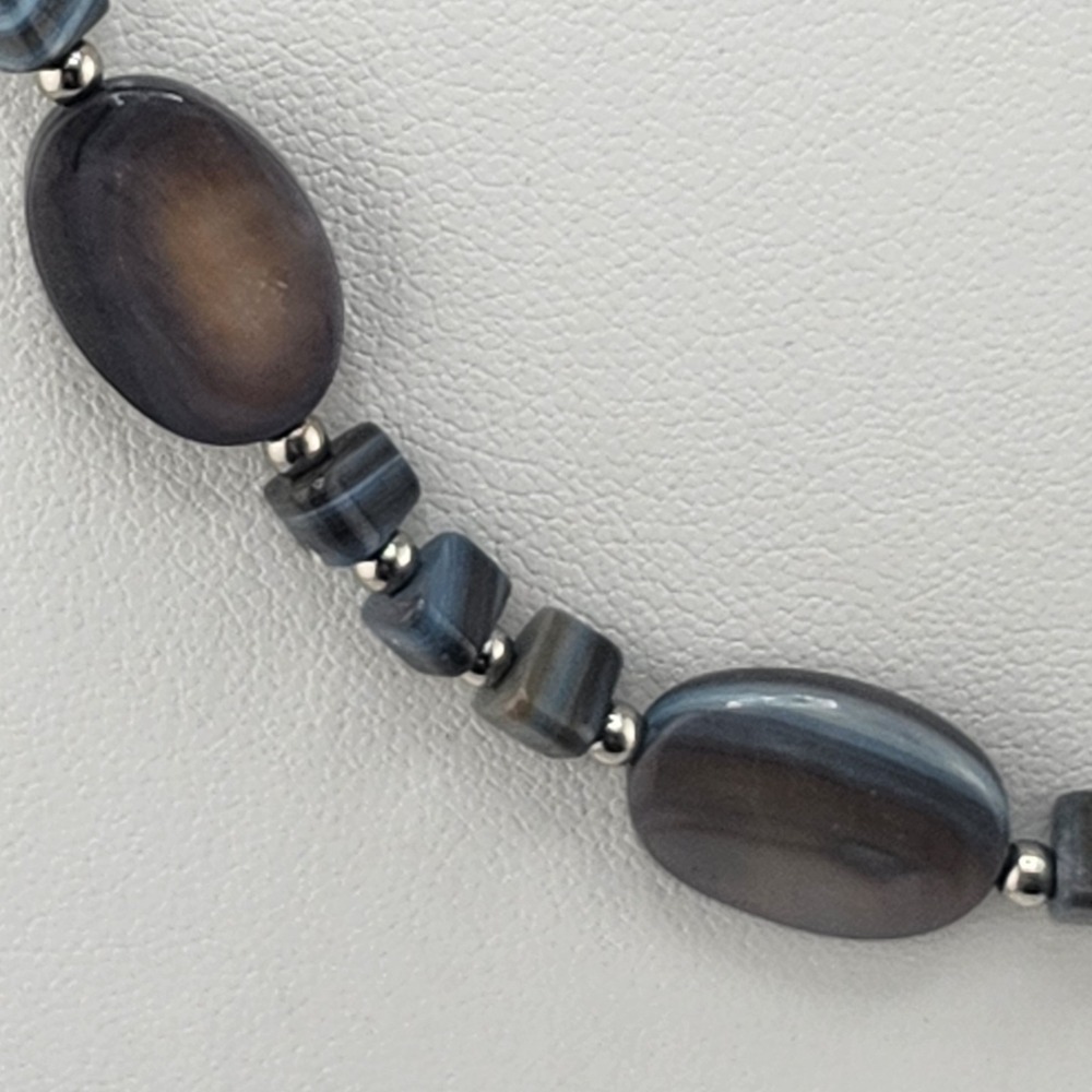 Chaps‎ Dyed Shell Necklace - Picture 5 of 9